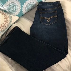 🍁American Rag Boot Cut Jeans